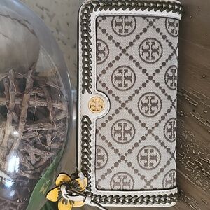 TORY BURCH T MONOGRAM Jacquard Wallet BEAUTIFUL RARE